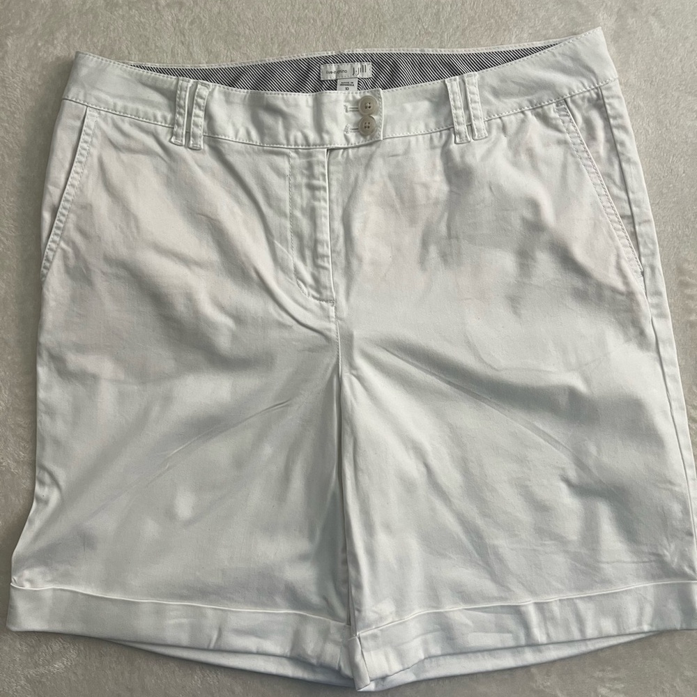 J. Jill live-in White Chino Four Pocket Cuffed Shorts, Size 10